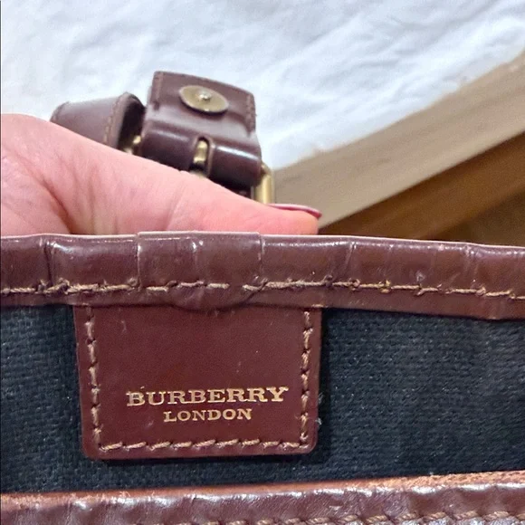 Burberry Brown and Tan Shoulder Bag - Picture 3 of 6